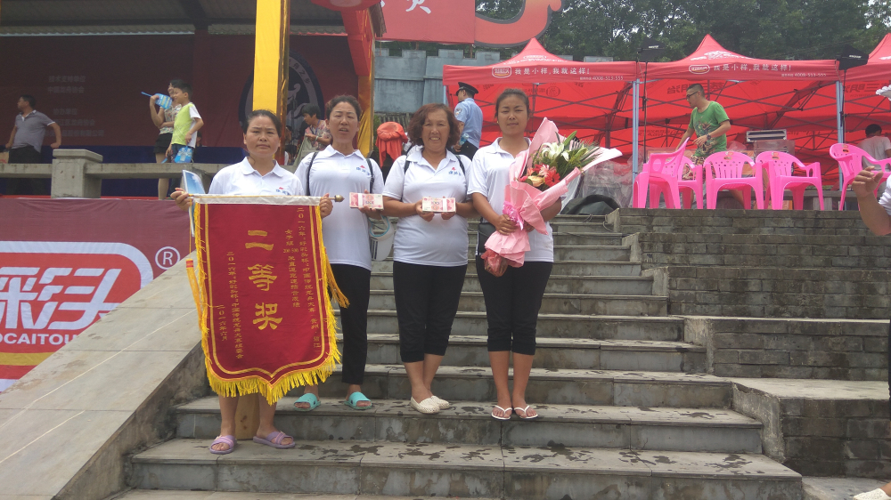 康派漆赞助新华女子队勇夺中国传统龙舟大赛二等奖